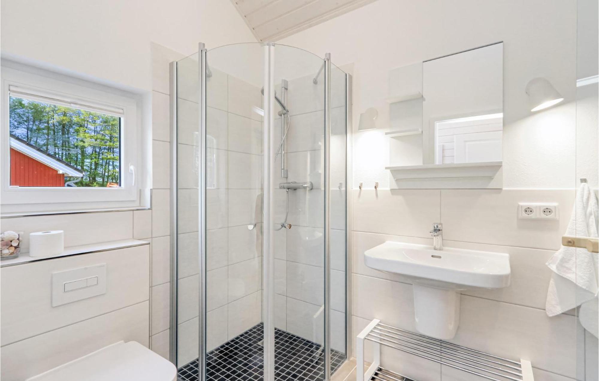 Cozy Home In Krems Ii-Warderbrueck With Wifi Gols Extérieur photo